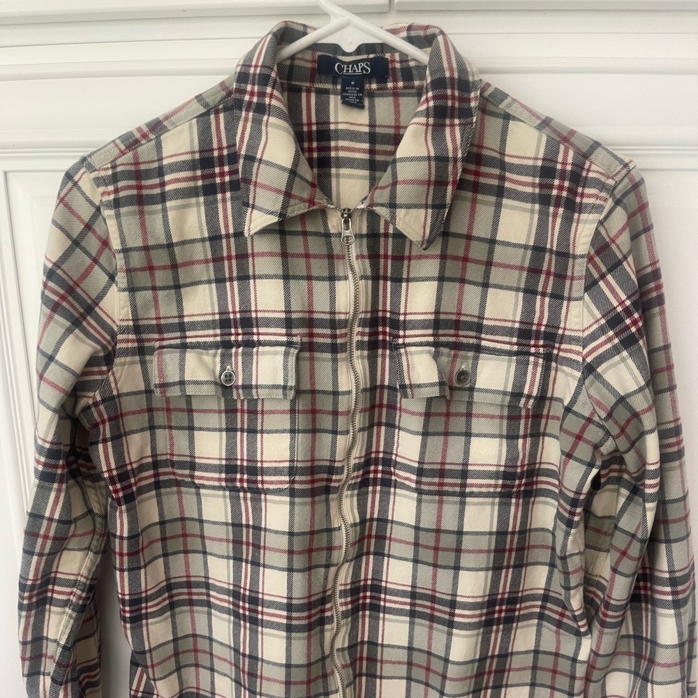 Chaps Women’s full zip up paid flannel shirt size M